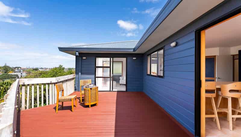 17A  Rangitoto Terrace, Milford