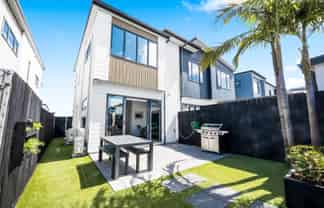 4/7 Scott Road, Hobsonville