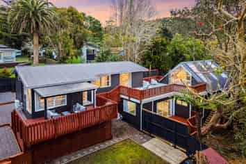 380 Huia Road, Titirangi