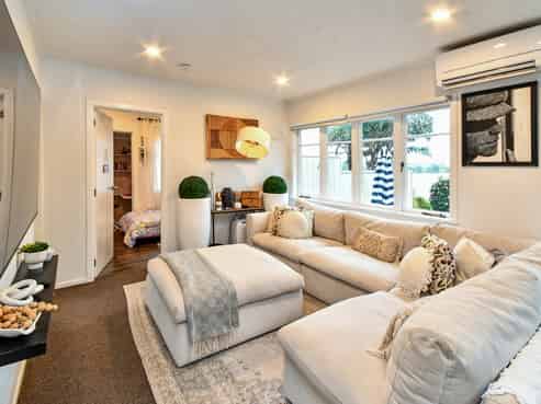 58 Youngs Rd, Papakura