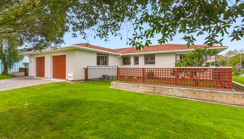 11 The Avenue, Paraparaumu Beach