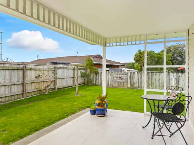 11 The Avenue, Paraparaumu Beach