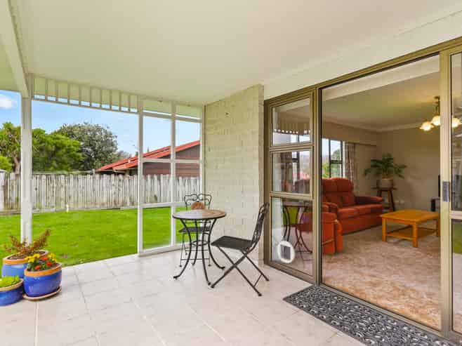 11 The Avenue, Paraparaumu Beach