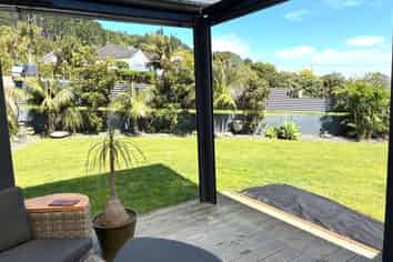 4 Lockhart Place, Thornton Bay