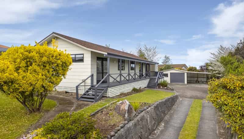 2 Gladstone Grove, Richmond Heights