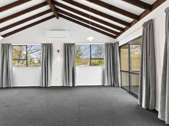 2 Gladstone Grove, Richmond Heights