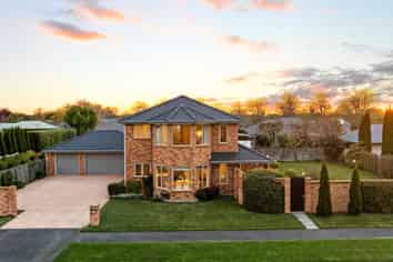 64 Willowview Drive, Redwood