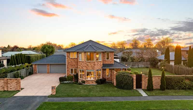64 Willowview Drive, Redwood