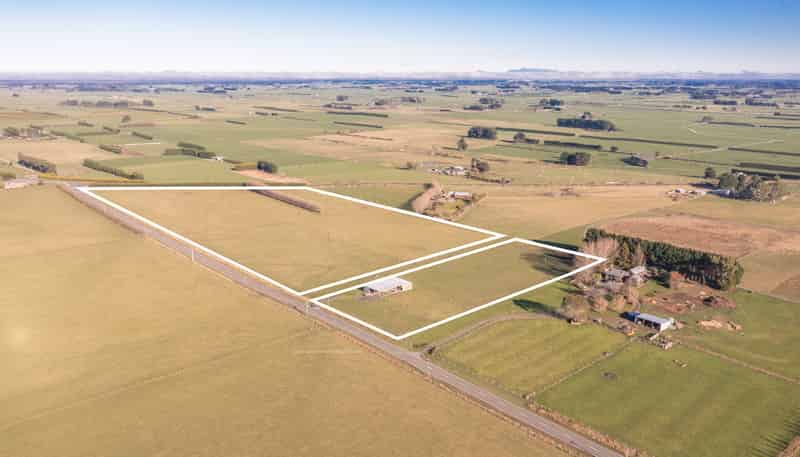 500 Woodlands South Road, Rimu