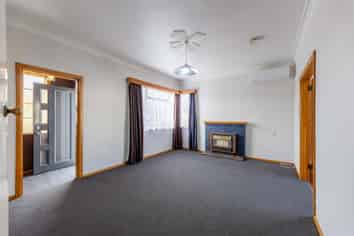 15 Kauri Street, Roslyn