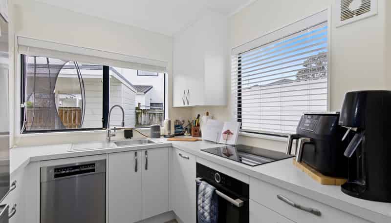 4/24 Mason Street, Moera