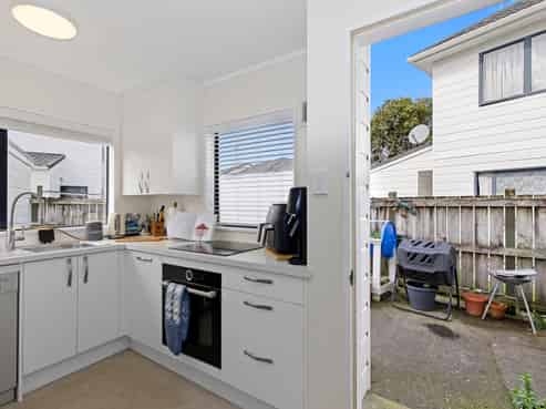4/24 Mason Street, Moera