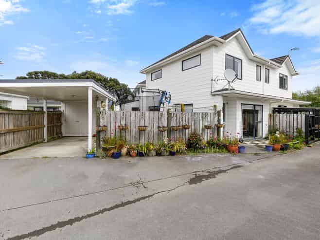 4/24 Mason Street, Moera