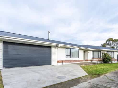 12 Paterson Street, Grasmere