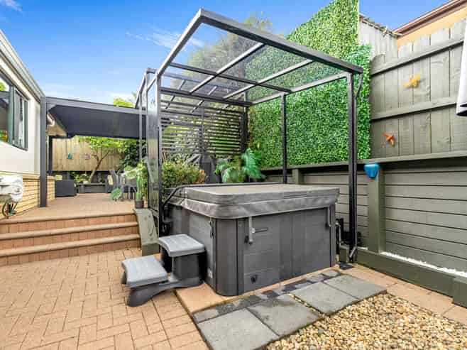 10 Isaac Place, East Tamaki Heights