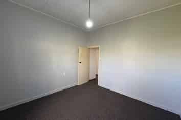 15b Robinson Avenue, Holdens Bay