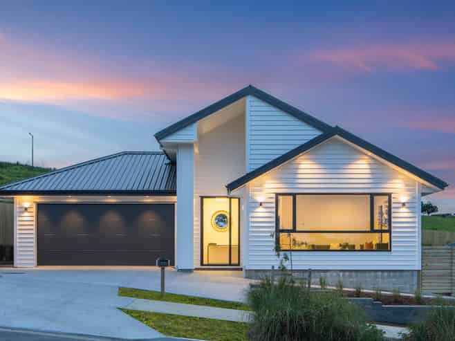 17 Awanui Road, Red Beach