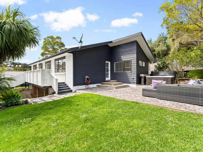 56 Stapleford Crescent, Browns Bay