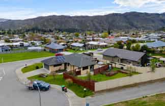 68 Shields Street, Clyde