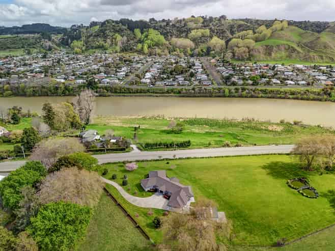 36 and 40 Riverbank Road, Okoia