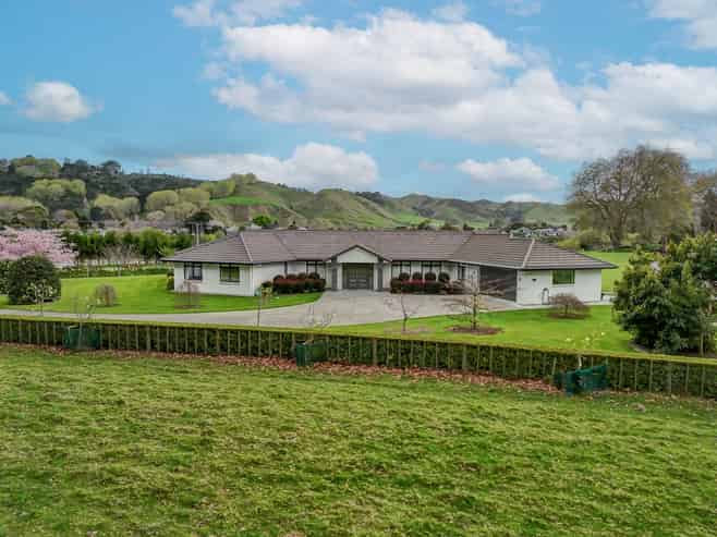 36 and 40 Riverbank Road, Okoia