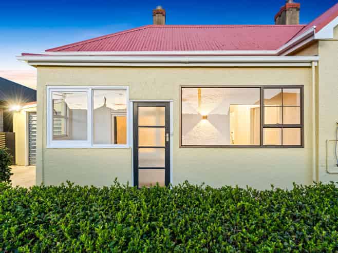 77 Wesley Street, SOUTH DUNEDIN