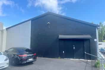 Loft Style Warehouse | 205 m2