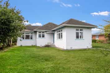 104 Bartholomew Road, Levin