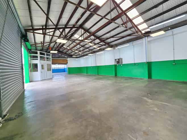 Showroom/Workshop next to Karanga-a-Hape Station