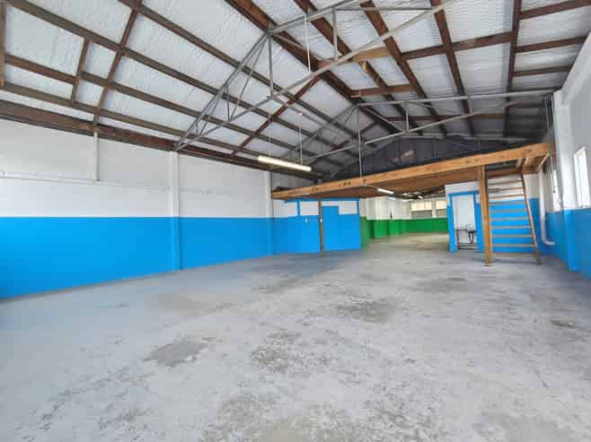 Showroom/Workshop next to Karanga-a-Hape Station