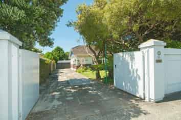 24 Ludlam Crescent, Woburn