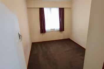 1/2 Joseph Grove, Elderslea