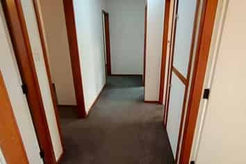1/2 Joseph Grove, Elderslea