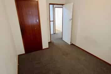 1/2 Joseph Grove, Elderslea