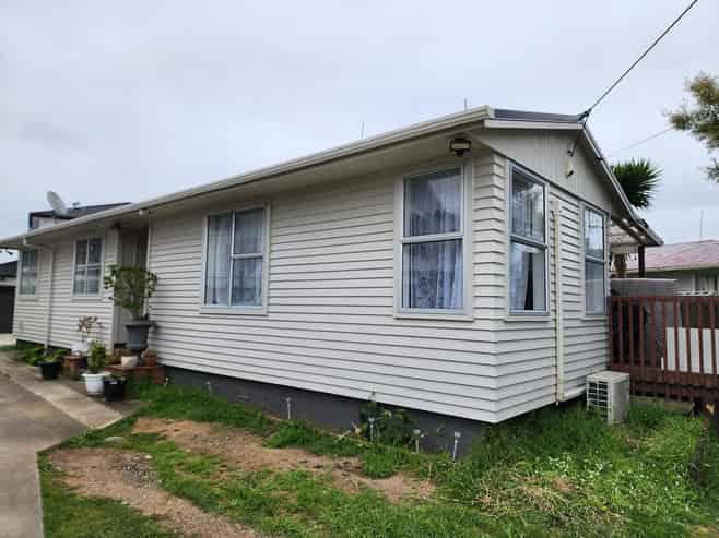 12 Stonex Road, Papatoetoe