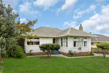 60 Preston Road, Clover Park