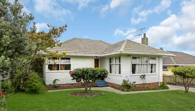 60 Preston Road, Clover Park
