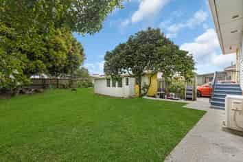 60 Preston Road, Clover Park
