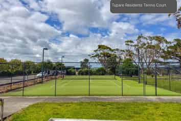 38D Kaipara Lake Road, Helensville