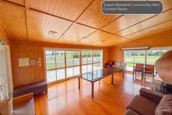 38D Kaipara Lake Road, Helensville