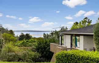 4/14 Howlett Street, Waterview