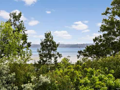 4/14 Howlett Street, Waterview