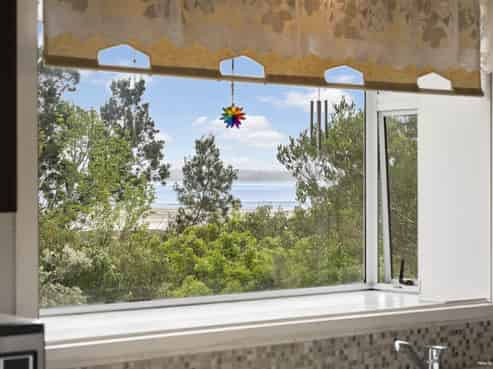 4/14 Howlett Street, Waterview