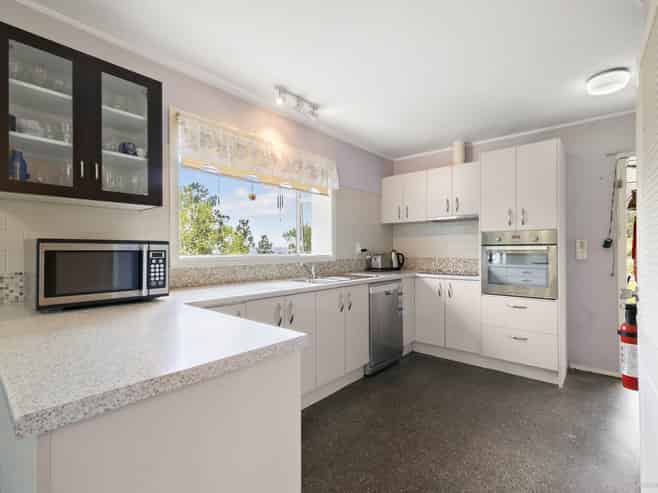 4/14 Howlett Street, Waterview