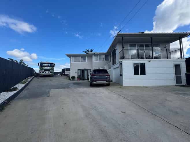8 Lympne Lane, Mangere
