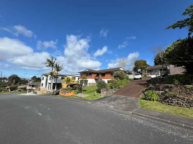 23 Vintage Drive, Henderson