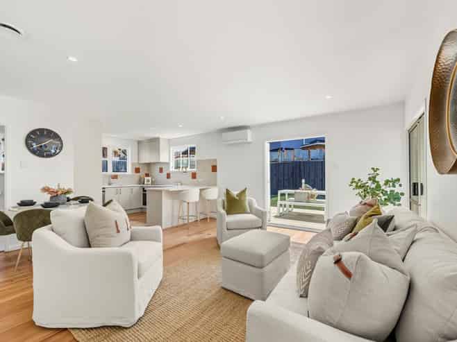 2 Thomson Street, Mount Roskill