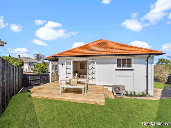2 Thomson Street, Mount Roskill