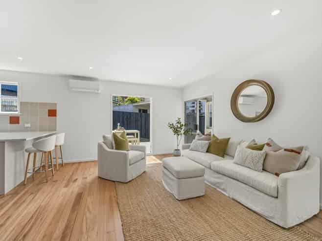 2 Thomson Street, Mount Roskill