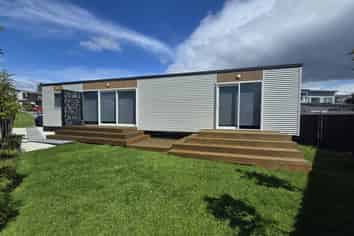 43 Eaton Crescent , Matua